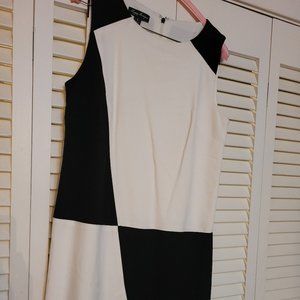 Off White/Black Block Sleeveless Dress